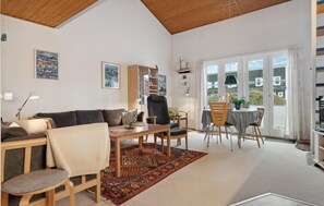 Télévision, table de tennis de table