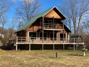 Exterior - Rio Escape (Mammoth Spring)