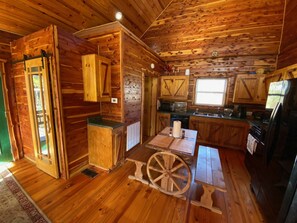 Private kitchen - Rio Escape (Mammoth Spring)