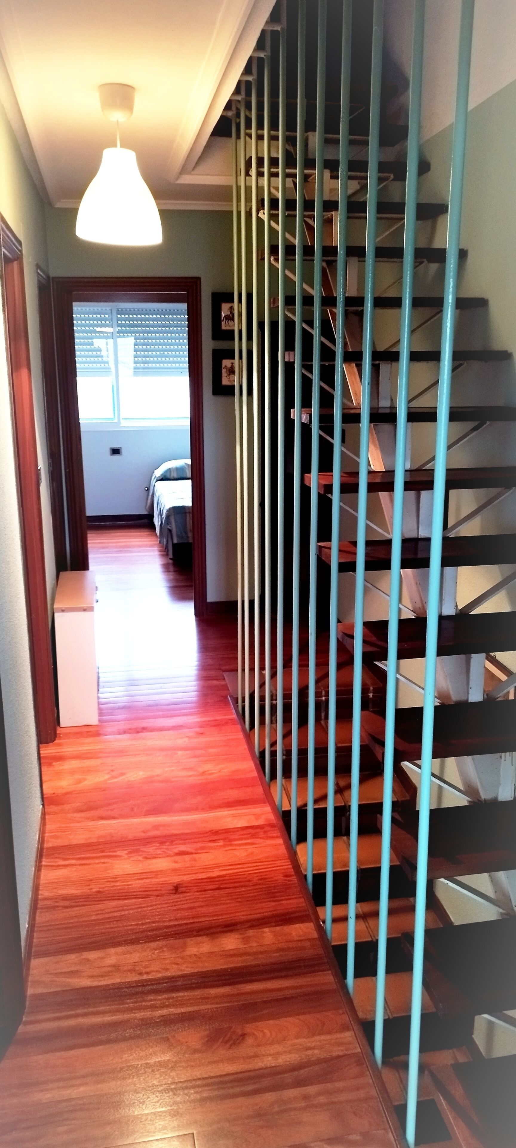 4 slaapkamers, een bureau, een strijkplank/strijkijzer, gratis wifi