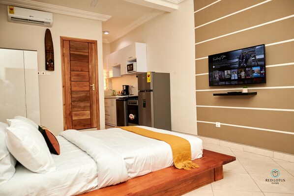 1 chambre, bureau, fer et planche à repasser, accès au Wi-Fi (inclus)