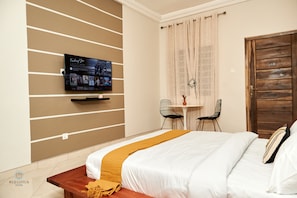 1 bedroom, desk, iron/ironing board, free WiFi