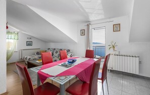 Dining - Cozy apartment in Rijeka with Wi-Fi (Rijeka)