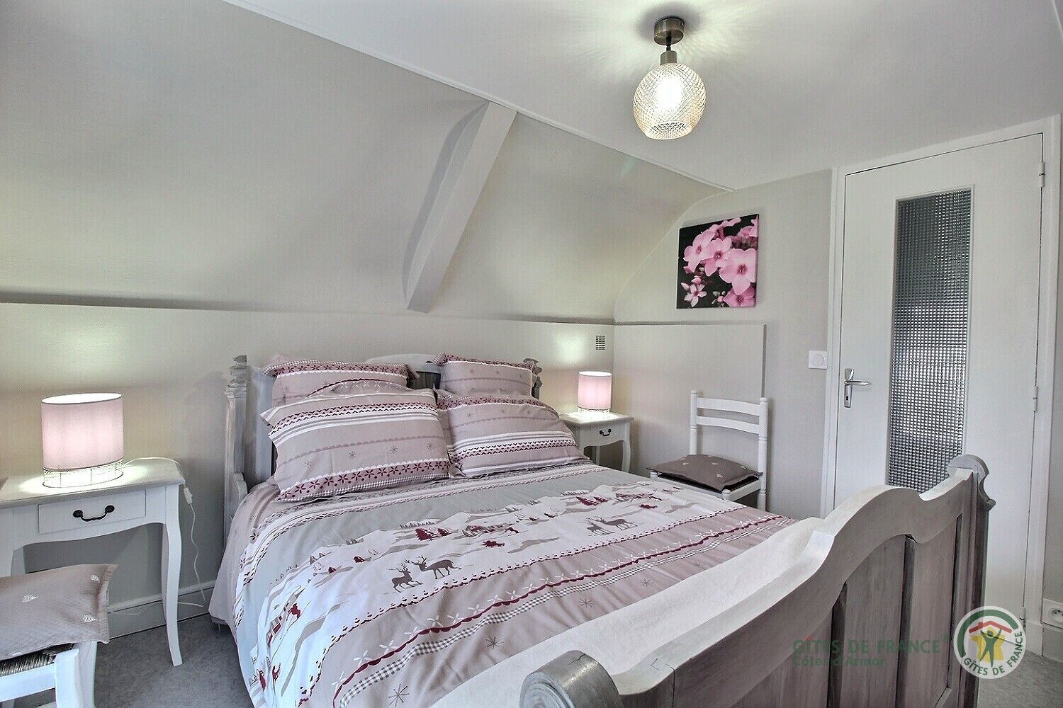 1 soverom, strykejern/-brett, wi-fi (inkludert) og sengetøy