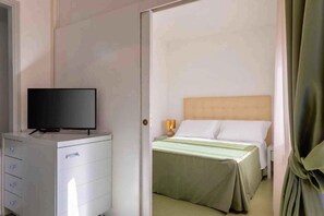 1 chambre, lit parapluie