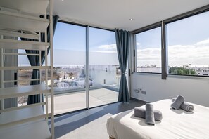 4 Schlafzimmer, Bügeleisen/Bügelbrett, Reisekinderbett, WLAN