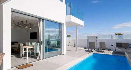 Sea la Vie | Bright new 4-bedroom villa with private pool