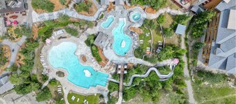 Cozy & Convenient Mountain Getaway | Ski In/Out | Hot Tub | Fireplace | Sleeps 8