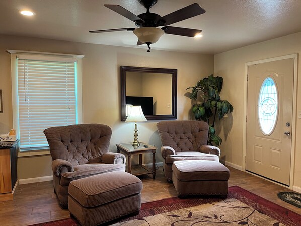 Smart TV, DVD player, offices