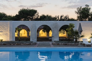 Piscine extérieure