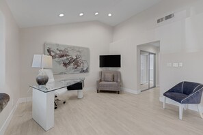 Interior - Breathtaking Stunning View!  Villa Home with a pool on a Golf Course! 30 day Min (Las Vegas)