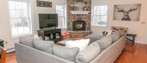 Smart-TV, peis, videospill og fotballspill