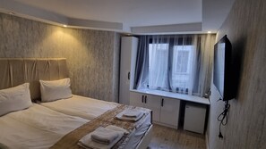 华丽客房 | 高档床上用品、客房内保险箱、遮光窗帘、熨斗/熨板