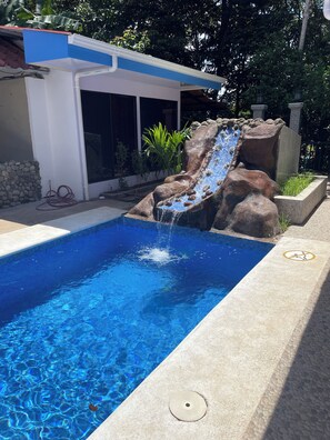 Pool - Casa en la Playa, Cerca de 3 Parques Nacionales en Costa Rica (Parrita)