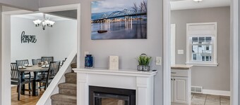 Dog-Friendly 5BR Near UWL and Downtown w/ Fire Pit & Fenced Yard