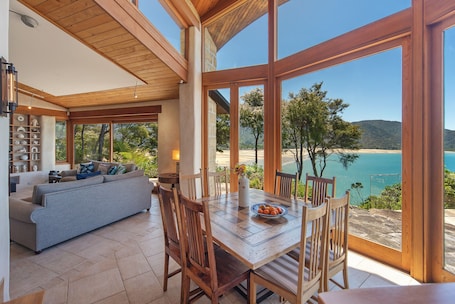 Outdoor dining. Tokongawa Retreat - Views, Pools, Serenity!