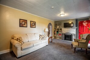 Smart TV, chimenea