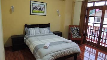 Hypo-allergenic bedding, down comforters, Select Comfort beds