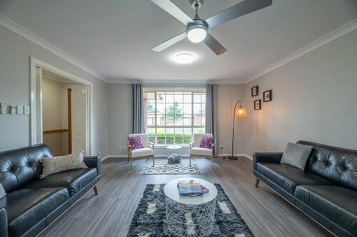 Windsor - Large Entertaining Area, Family Retreat