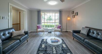 Windsor - Large Entertaining Area, Family Retreat