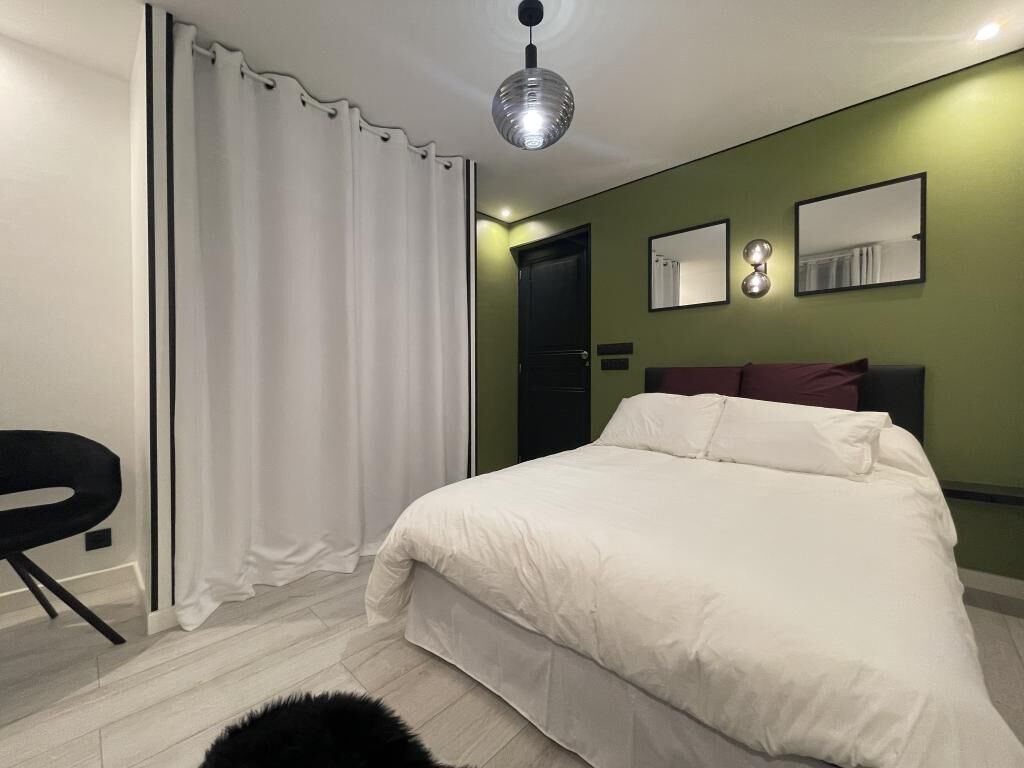 4 chambres, fer et planche à repasser, Wi-Fi gratuit, draps fournis