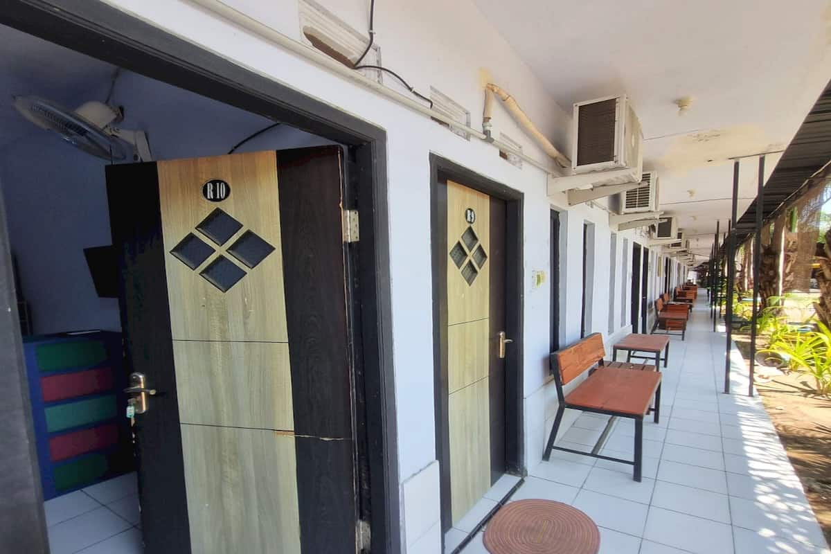 Standard Double Room | Desk, laptop workspace, free WiFi, bed sheets