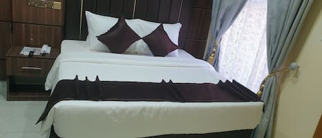 1 habitación y ropa de cama