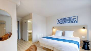 Chambre Double Privilège | Wi-Fi gratuit, draps fournis