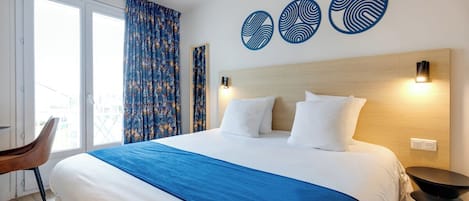 Comfort Double Room | Free WiFi, bed sheets