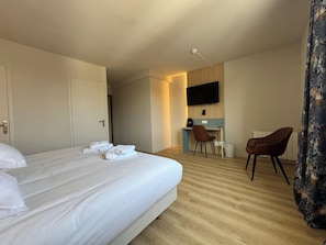 Chambre Double Privilège | 1 habitación, wifi gratis y ropa de cama