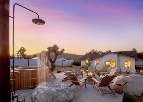 Stardust Ranch | Hot tub + Double living rooms