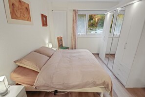 2 Schlafzimmer, Bügeleisen/Bügelbrett, kostenloses WLAN, Bettwäsche
