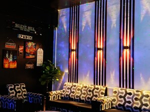 Bar (on property) - Crown Royale Hotel & Lounge (Port Vila)