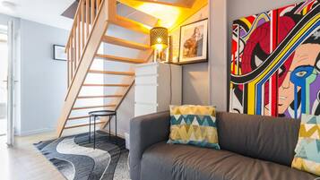 Télévision, cheminée