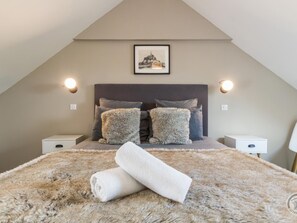 5 chambres, bureau, Wi-Fi gratuit, draps fournis