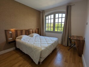 2 bedrooms, free WiFi