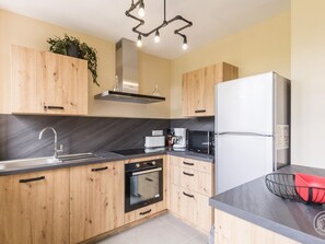 Fridge, microwave, dishwasher