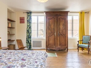4 bedrooms