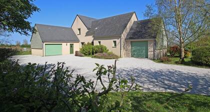 Charmantes Haus mit privatem Garten, Terrasse und kompletter Ausstattung in Sainte-Marie-du-Mont