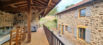 Modern country house with pets allowed, terrace and internet