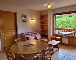 Dining - Beautiful 4-pers. apartment with balcony and garage in Grand-Bornand (Le Grand-Bornand)