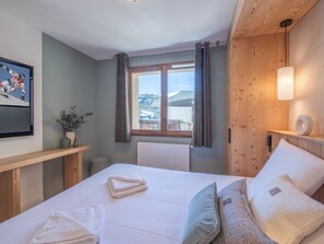2 quartos, Wi-Fi de cortesia, roupa de cama