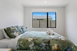 3 chambres, fer et planche à repasser, lit parapluie, Wi-Fi