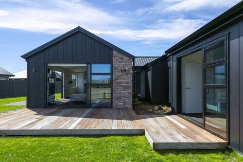 Holiday Pavilion in Taupo