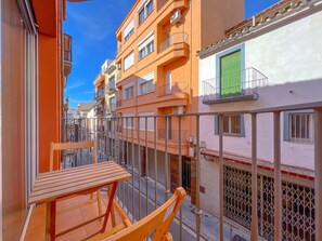 Property grounds - Apt. 2 pax 200 m from the beach, free wifi - Blanes. Vivalidays Angels. (Blanes)