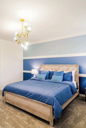 8 Schlafzimmer, Schreibtisch, Bügeleisen/Bügelbrett, WLAN