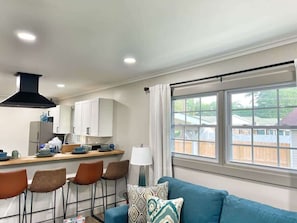 Interior - Corporate Stay: 3BR, Arcade, Patio & Fast WiFi (Decatur)