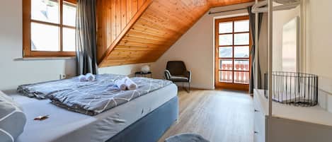2 chambres, bureau, Wi-Fi gratuit, draps fournis