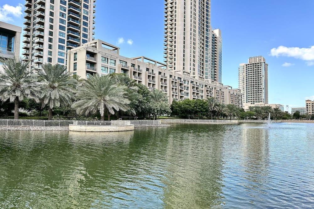 Lux BnB Travo Tower I Private Garden I Lake View