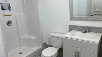 Luxury Apartment | Bathroom